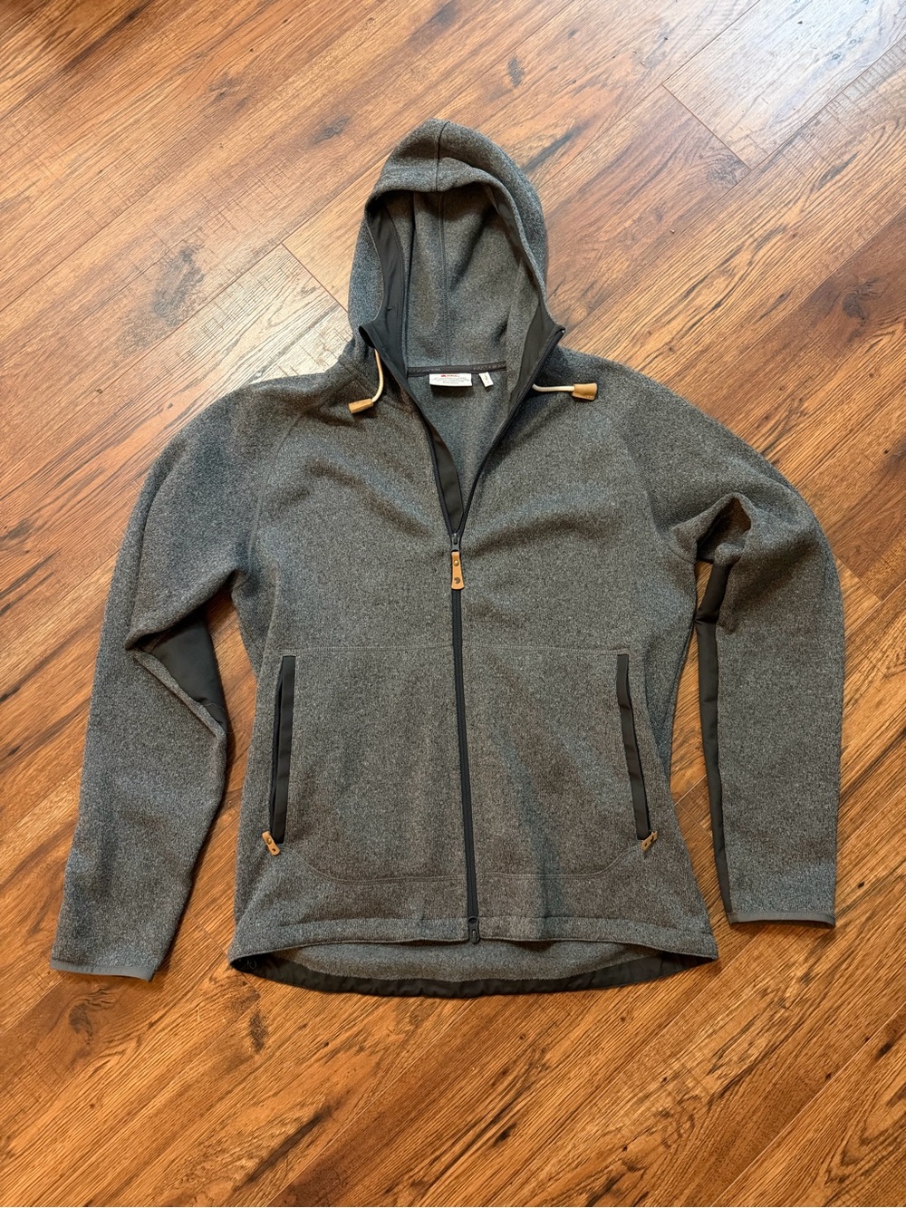 Fjallraven Övik Fleece Hoodie Men’s Hooded Zip Jacket in Charcoal Gray Sz L